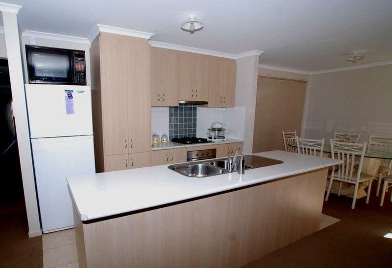 22 Oriana Drive, SELLICKS BEACH SA 5174, Sellicks Beach - Thumbnail 2