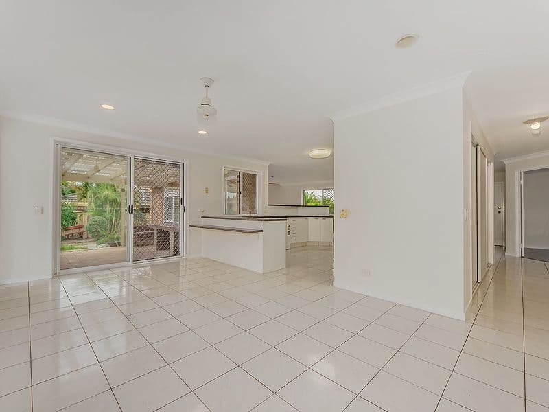 3 Torridon Close, MERRIMAC QLD 4226, Merrimac - Thumbnail 2