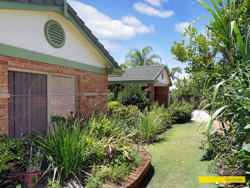 6 Mudlark Crescent, Ballajura WA 6066, Ballajura - Thumbnail 2
