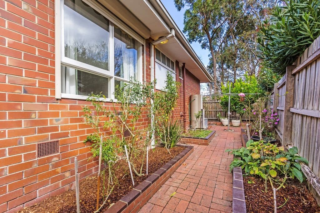 17 Kingsley Crescent, Mont Albert VIC 3127, Mont Albert - Thumbnail 7