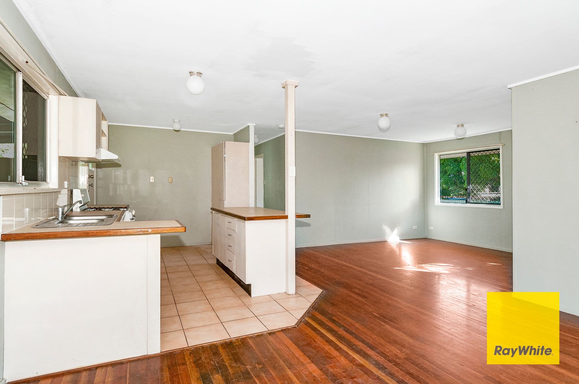 14 Douglas Street, Loganlea QLD 4131, Loganlea - Thumbnail 3