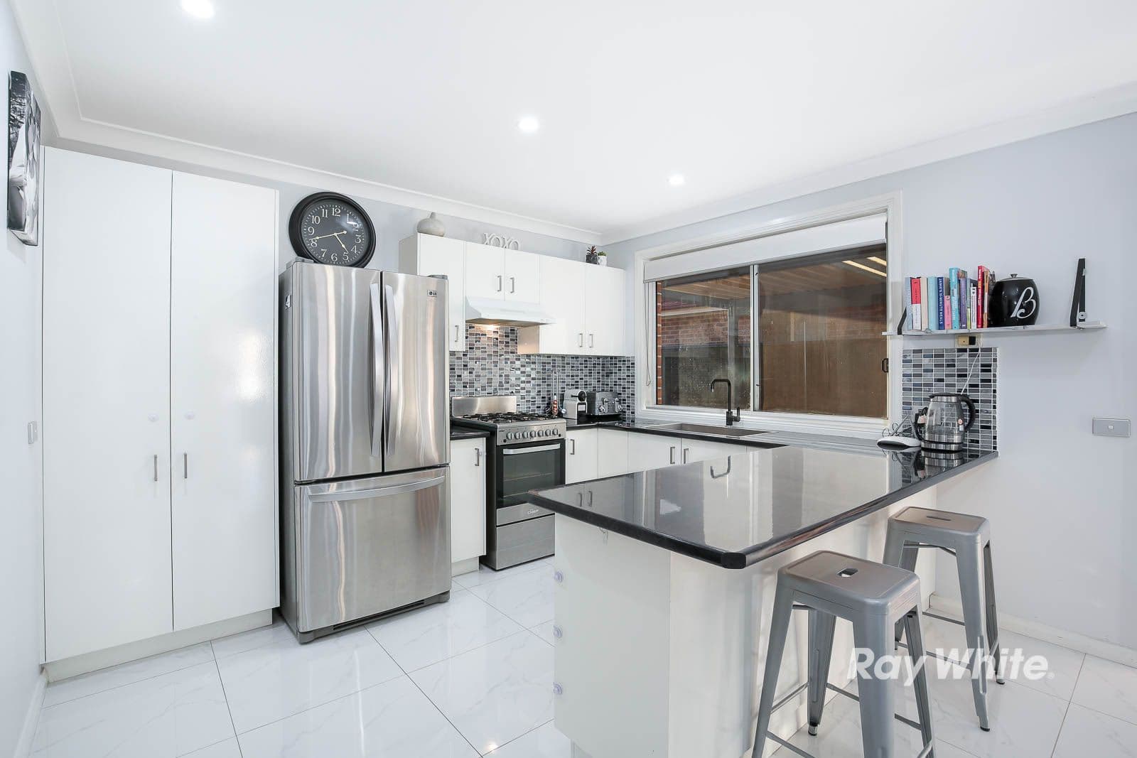 8 Arrowsmith Street, Glenwood - Thumbnail 4