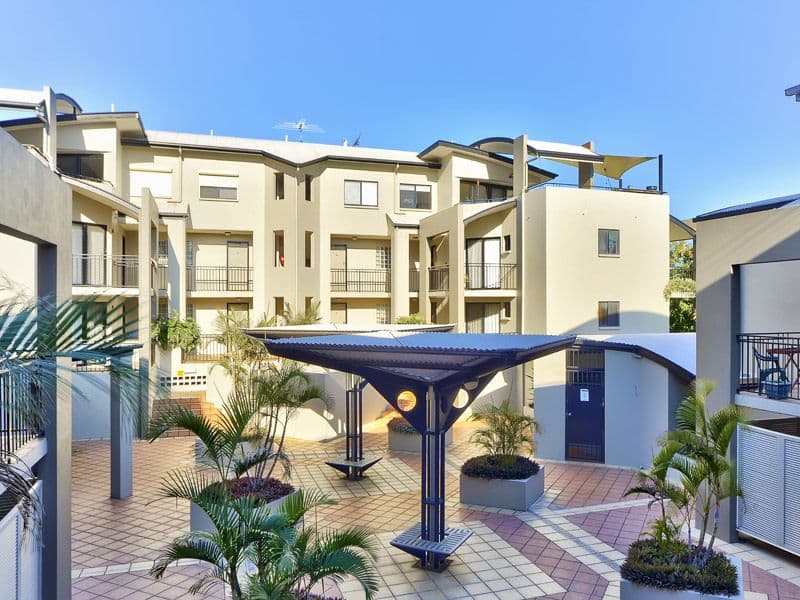 13 Vectis Street, NORMAN PARK QLD 4170, Norman Park - Image 1