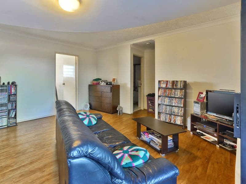 13 Vectis Street, NORMAN PARK QLD 4170, Norman Park - Thumbnail 4