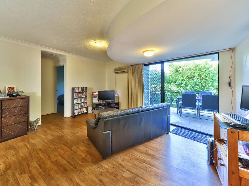 13 Vectis Street, NORMAN PARK QLD 4170, Norman Park - Thumbnail 6