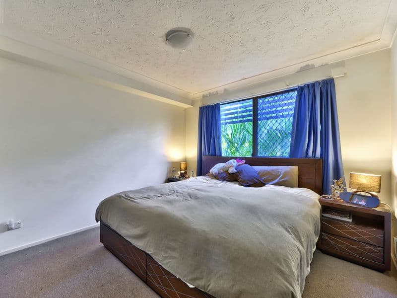13 Vectis Street, NORMAN PARK QLD 4170, Norman Park - Thumbnail 8