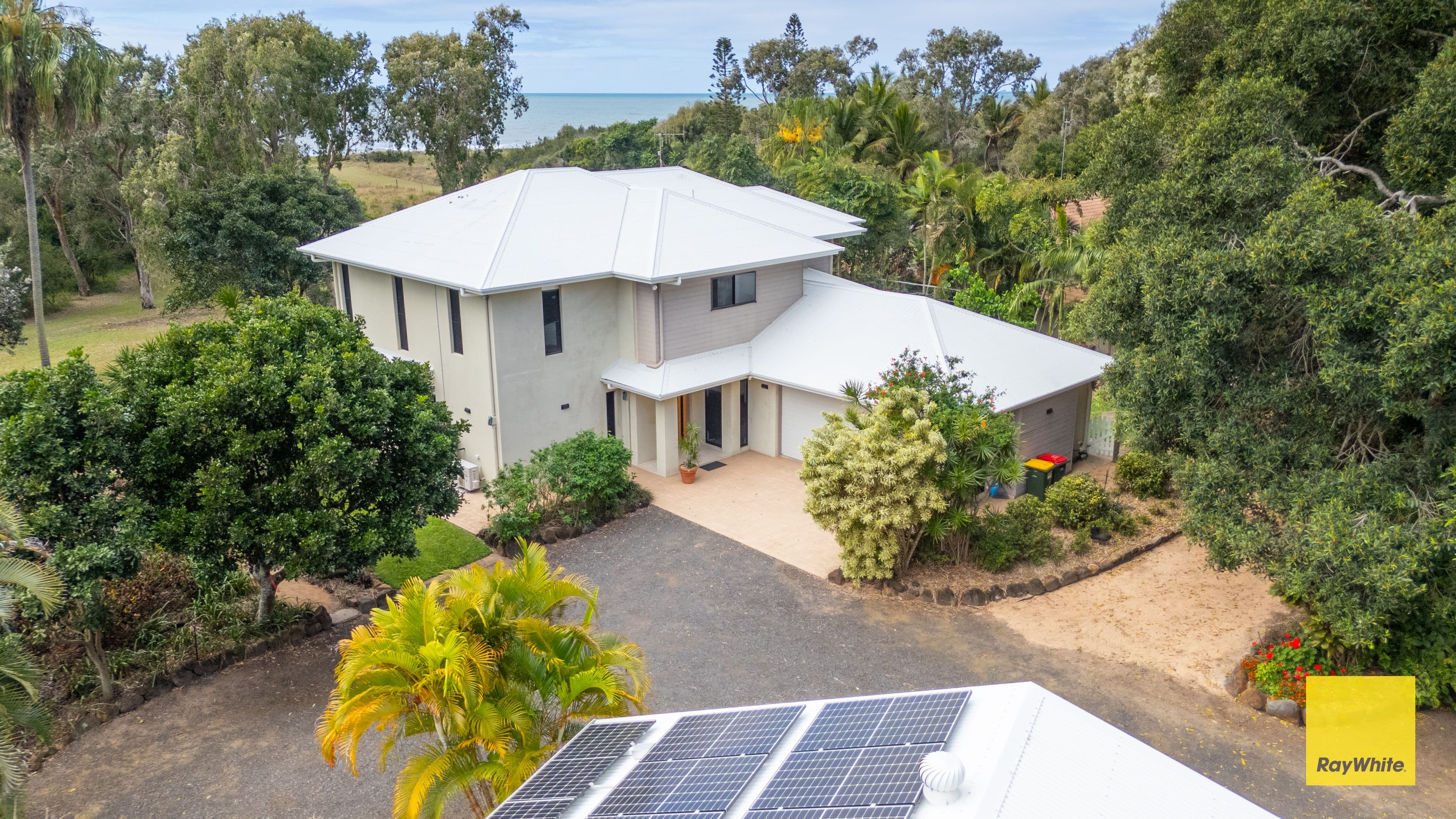 190 Sylvan Drive, Moore Park Beach QLD 4670, Moore Park Beach - Thumbnail 5