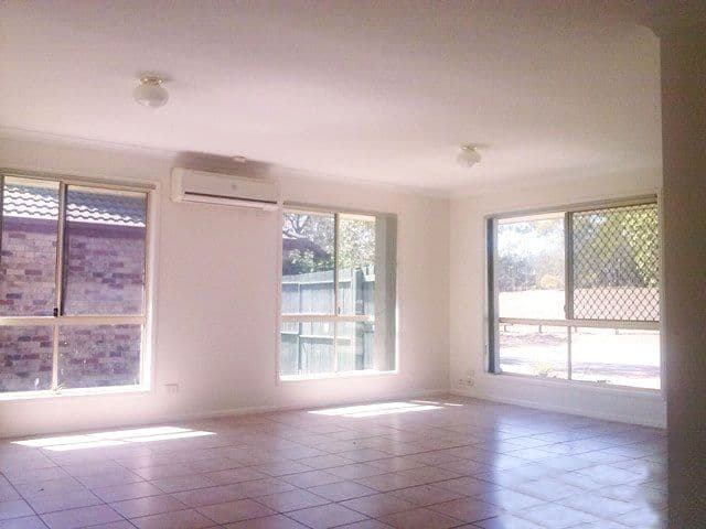 13 Maynard Place, Runcorn QLD 4113, Runcorn - Thumbnail 3