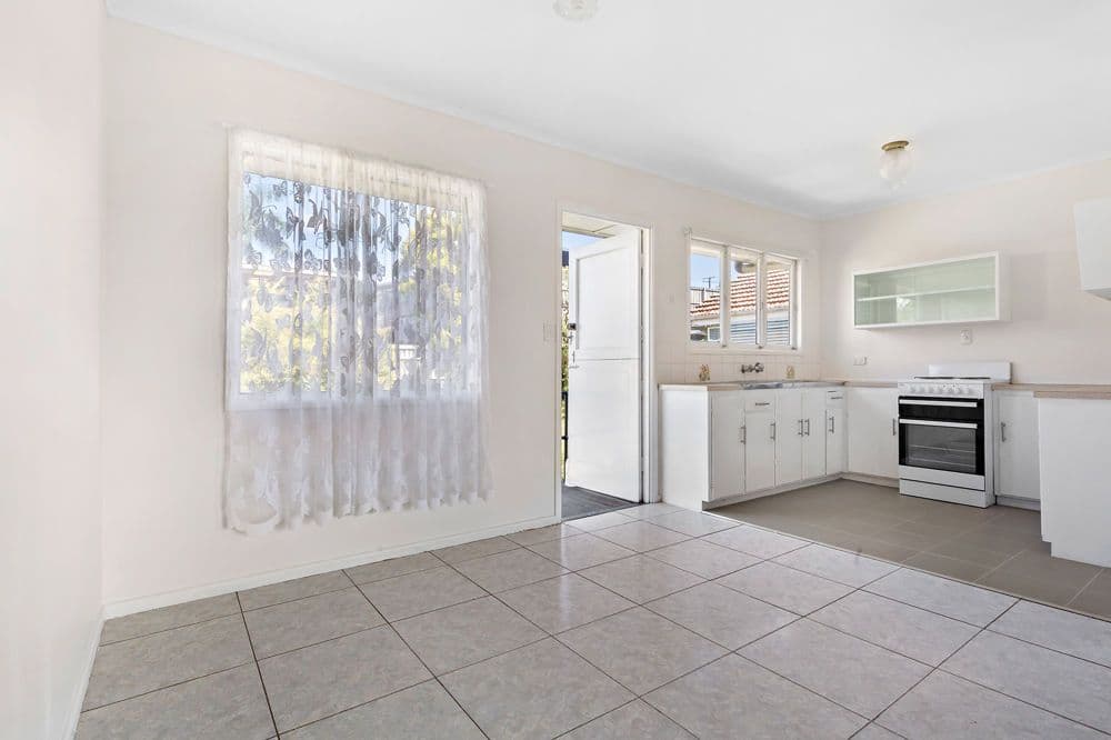 38 Valentia Street, Mansfield QLD 4122, Mansfield - Thumbnail 7