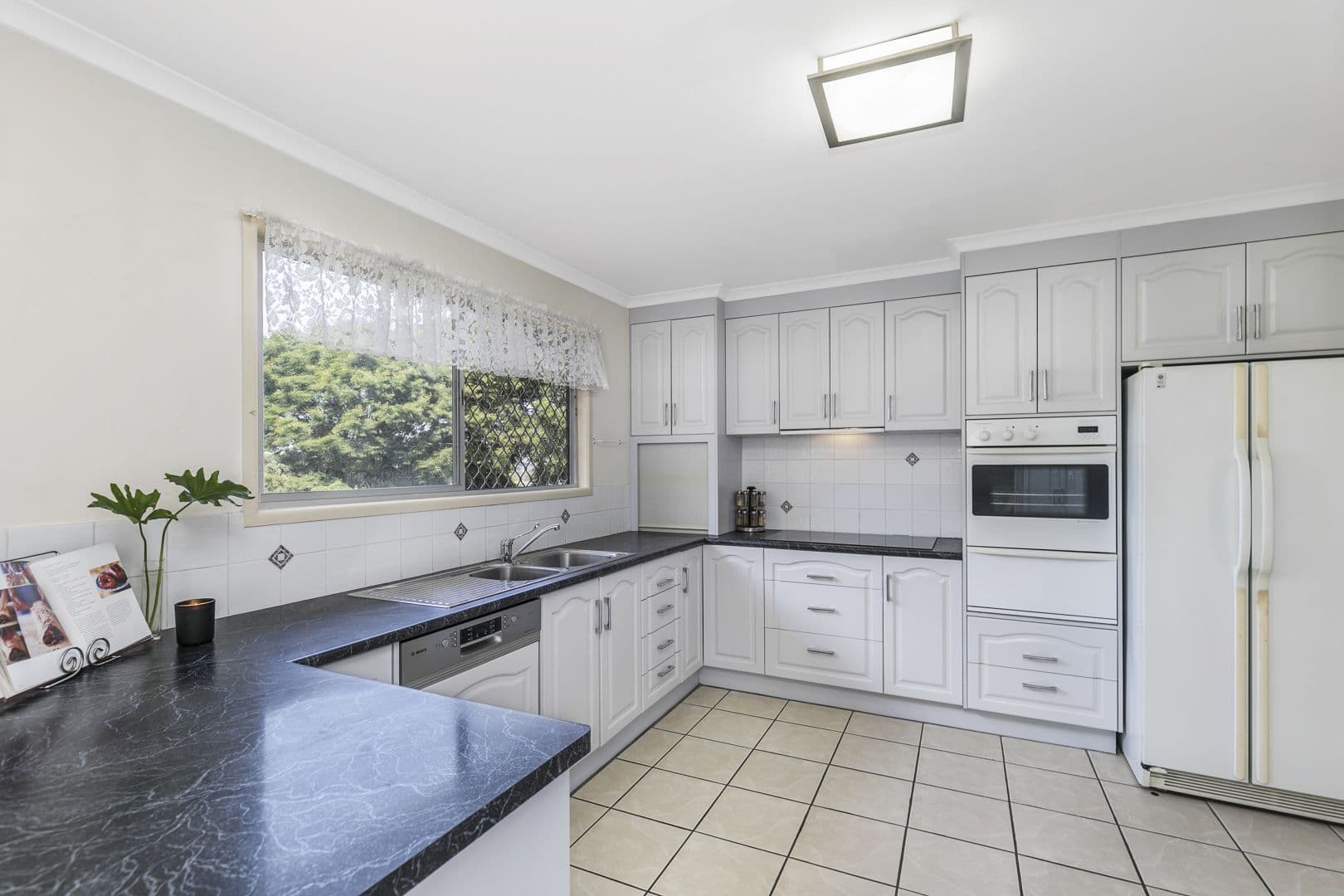 33 Billungah Street, Murarrie QLD 4172, Murarrie - Thumbnail 3