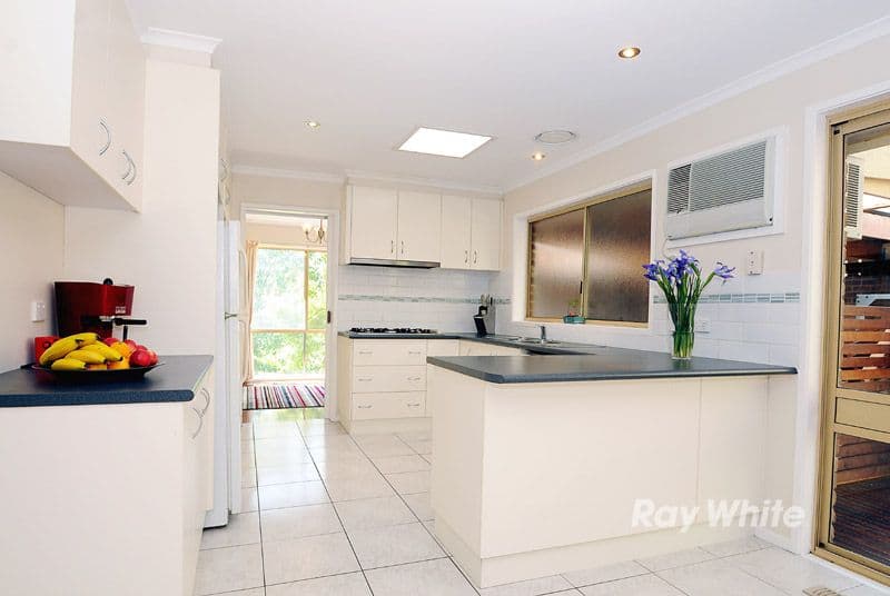 13 Saunders Close, Lysterfield VIC 3156, Lysterfield - Thumbnail 2