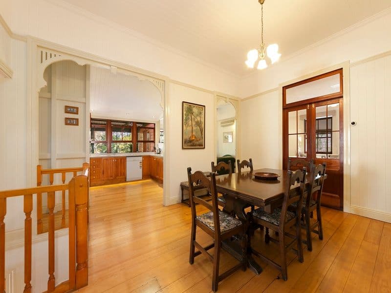 19 Wattle Avenue, YEERONGPILLY QLD 4105, Yeerongpilly - Thumbnail 4
