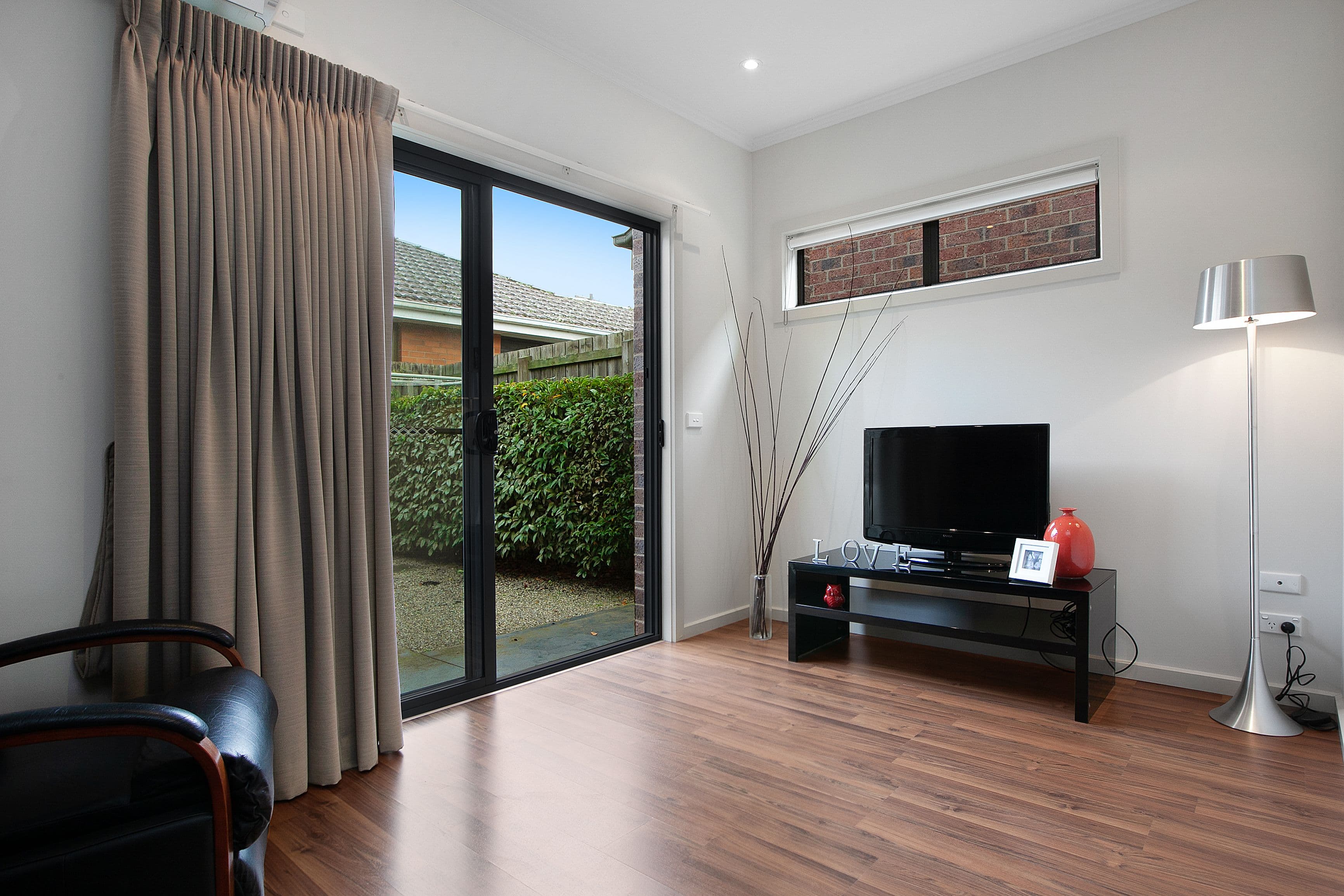 9 Hickford Street, Reservoir VIC 3073, Reservoir - Thumbnail 2