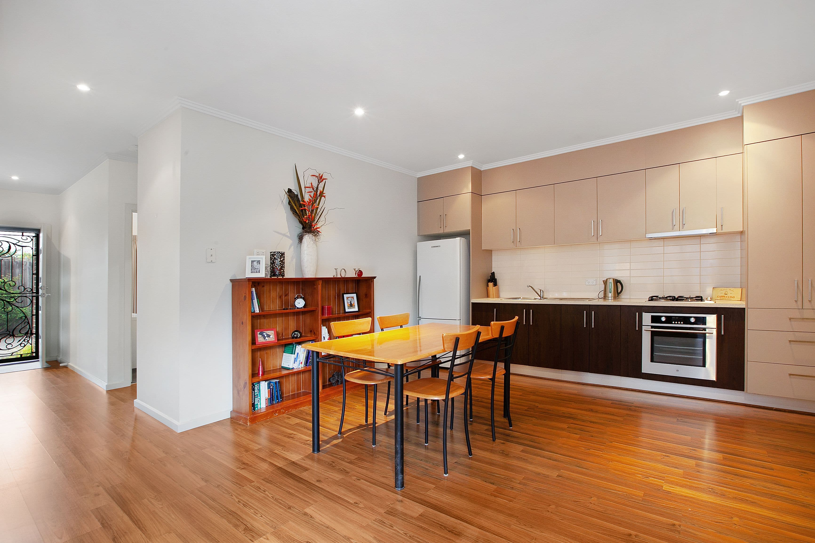 9 Hickford Street, Reservoir VIC 3073, Reservoir - Thumbnail 3