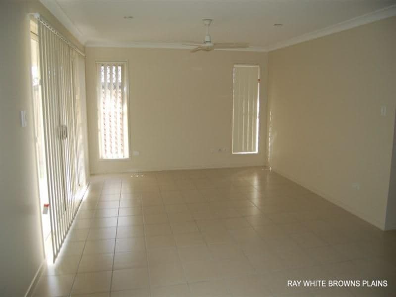 14 Tenielle Street, BORONIA HEIGHTS QLD 4124, Boronia Heights - Thumbnail 5