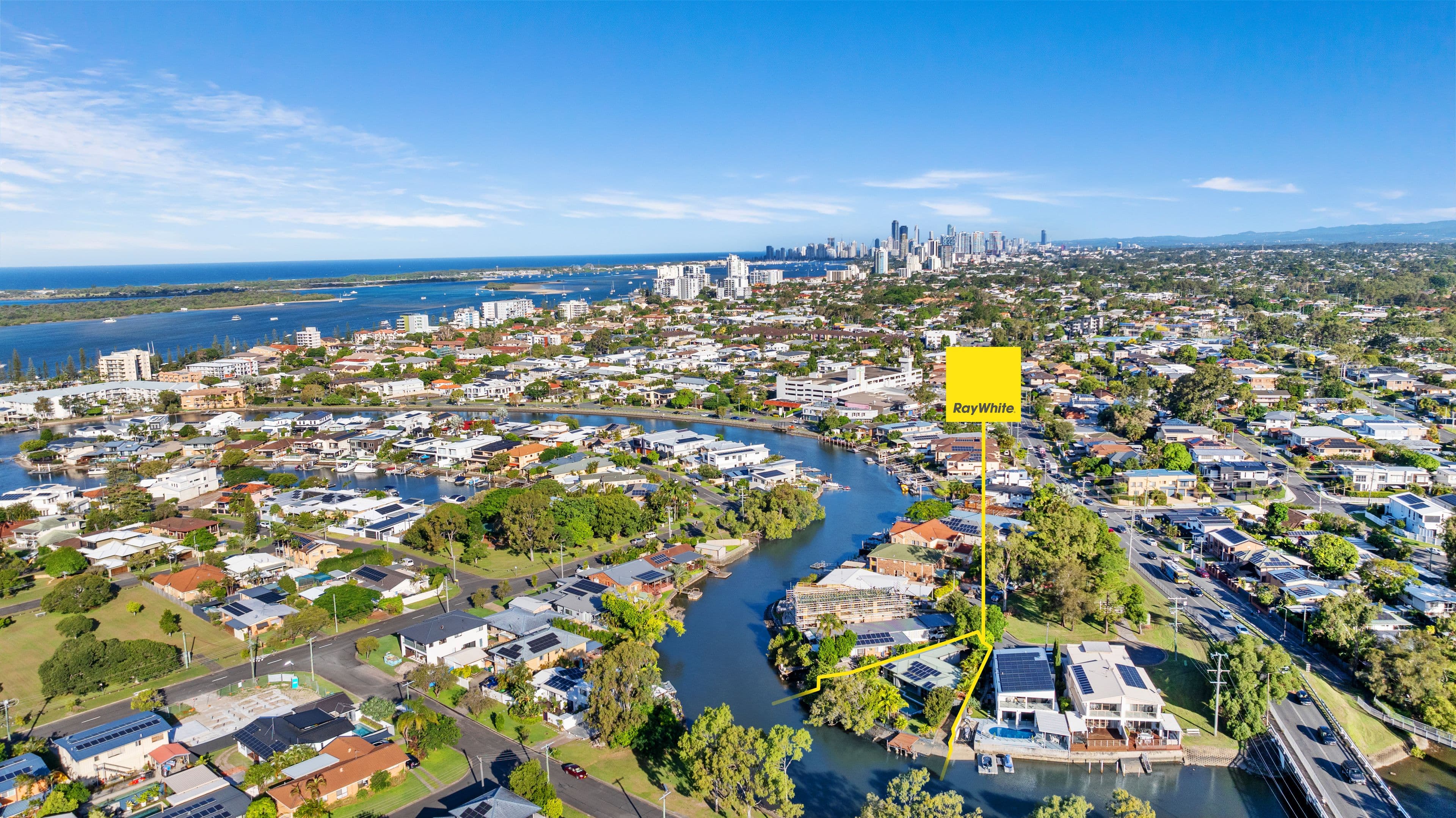 17 Perry Place, Biggera Waters QLD 4216, Biggera Waters - Thumbnail 2