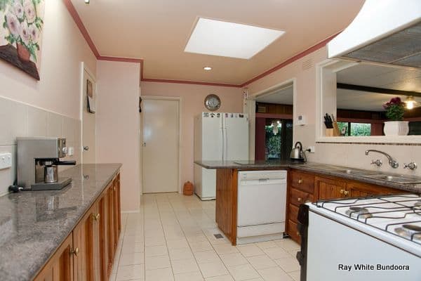 1 Bowen Court, BUNDOORA VIC 3083, Bundoora - Thumbnail 3