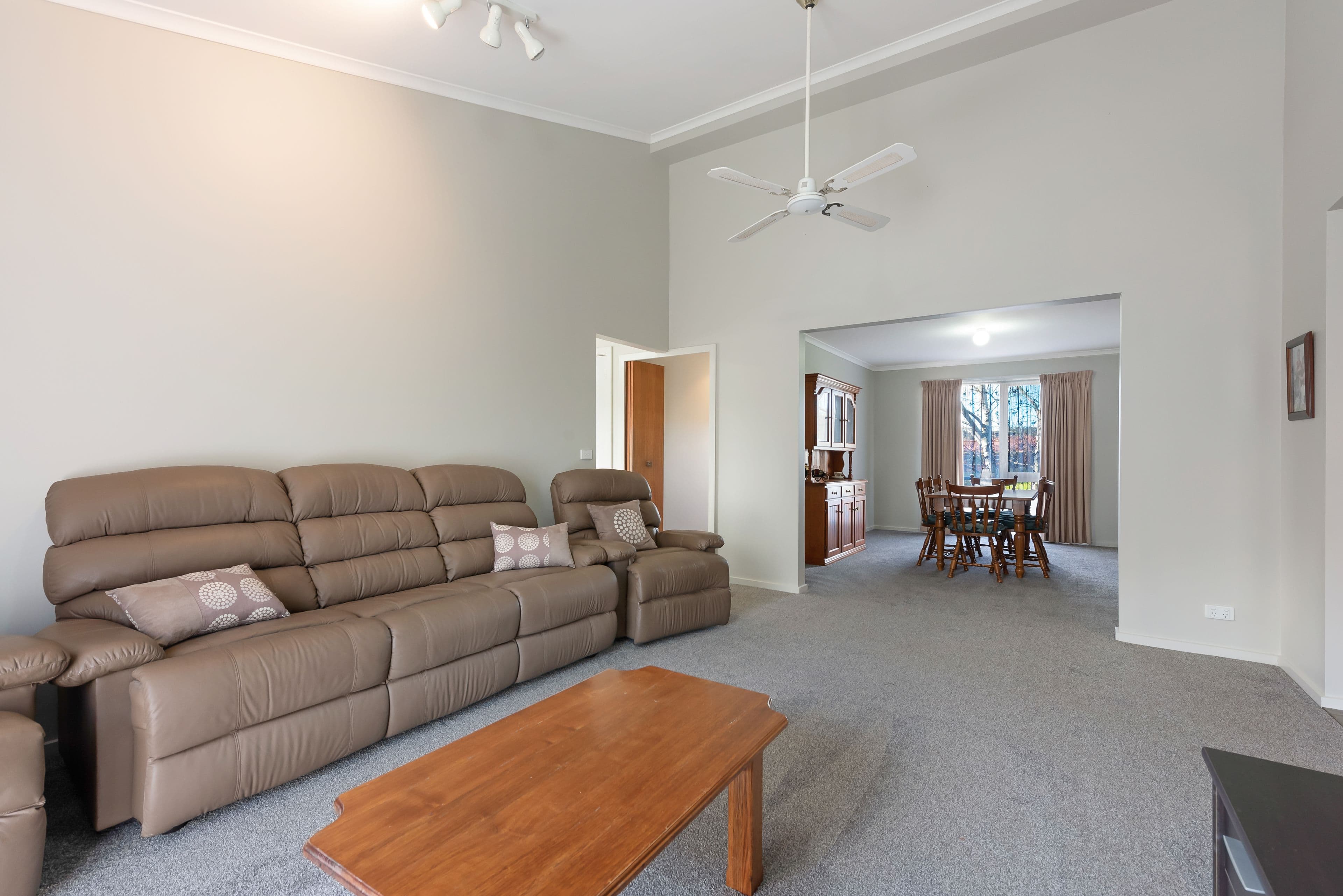 5 Libra Close, Lilydale VIC 3140, Lilydale - Thumbnail 2
