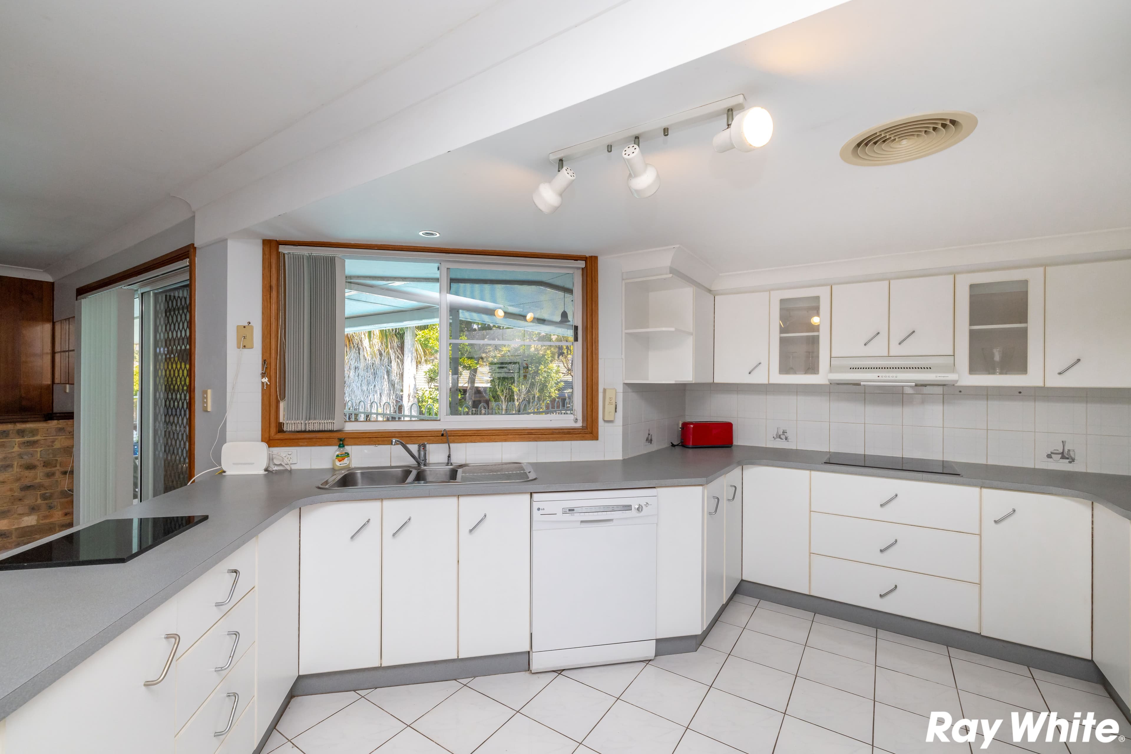 4 Mirita Place, Forster NSW 2428, Forster - Thumbnail 4