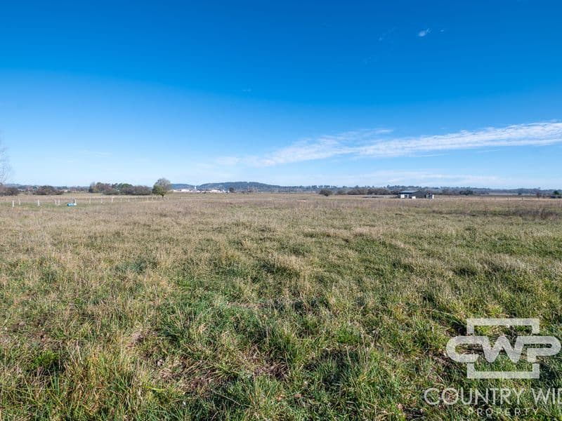 500 Grey Street, Glen Innes, Glen Innes - Thumbnail 2