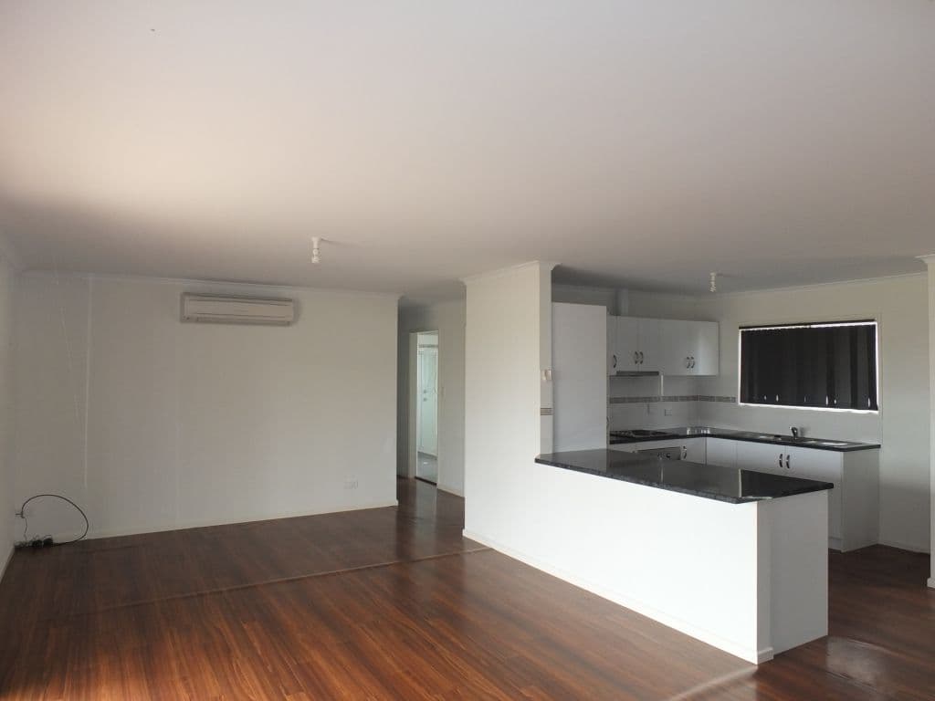16 Millsteed Street, WALLAROO SA 5556, Wallaroo - Thumbnail 4