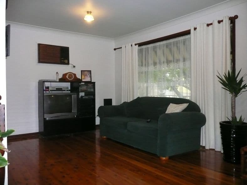 2 Wyera Close, CAREY BAY NSW 2283, Carey Bay - Thumbnail 3