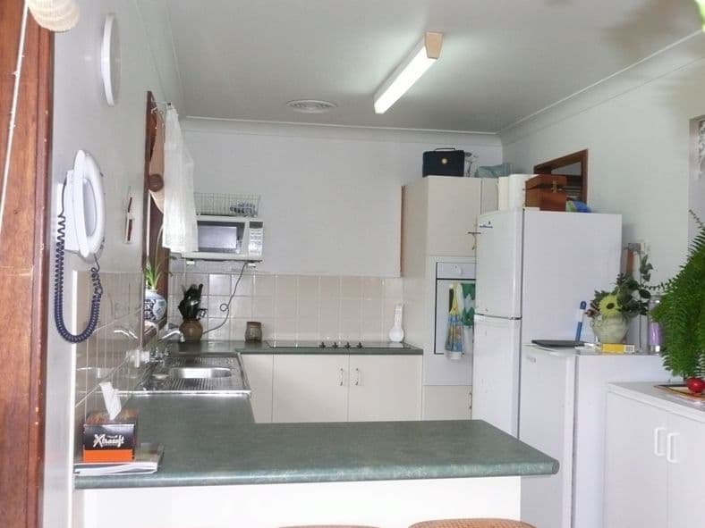 2 Wyera Close, CAREY BAY NSW 2283, Carey Bay - Thumbnail 6