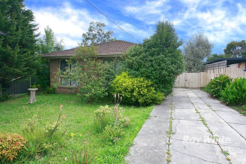 35 Evelyne Avenue, CRANBOURNE VIC 3977, Cranbourne - Image 1