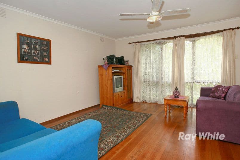 35 Evelyne Avenue, CRANBOURNE VIC 3977, Cranbourne - Thumbnail 5