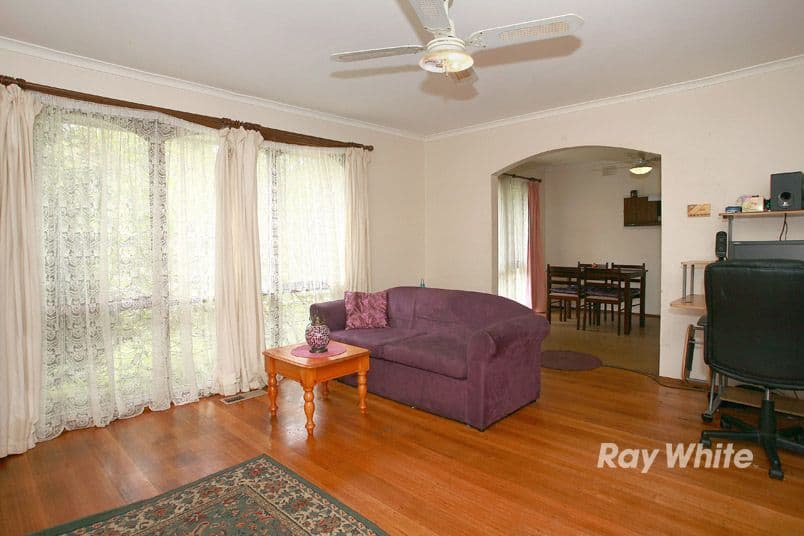 35 Evelyne Avenue, CRANBOURNE VIC 3977, Cranbourne - Thumbnail 6