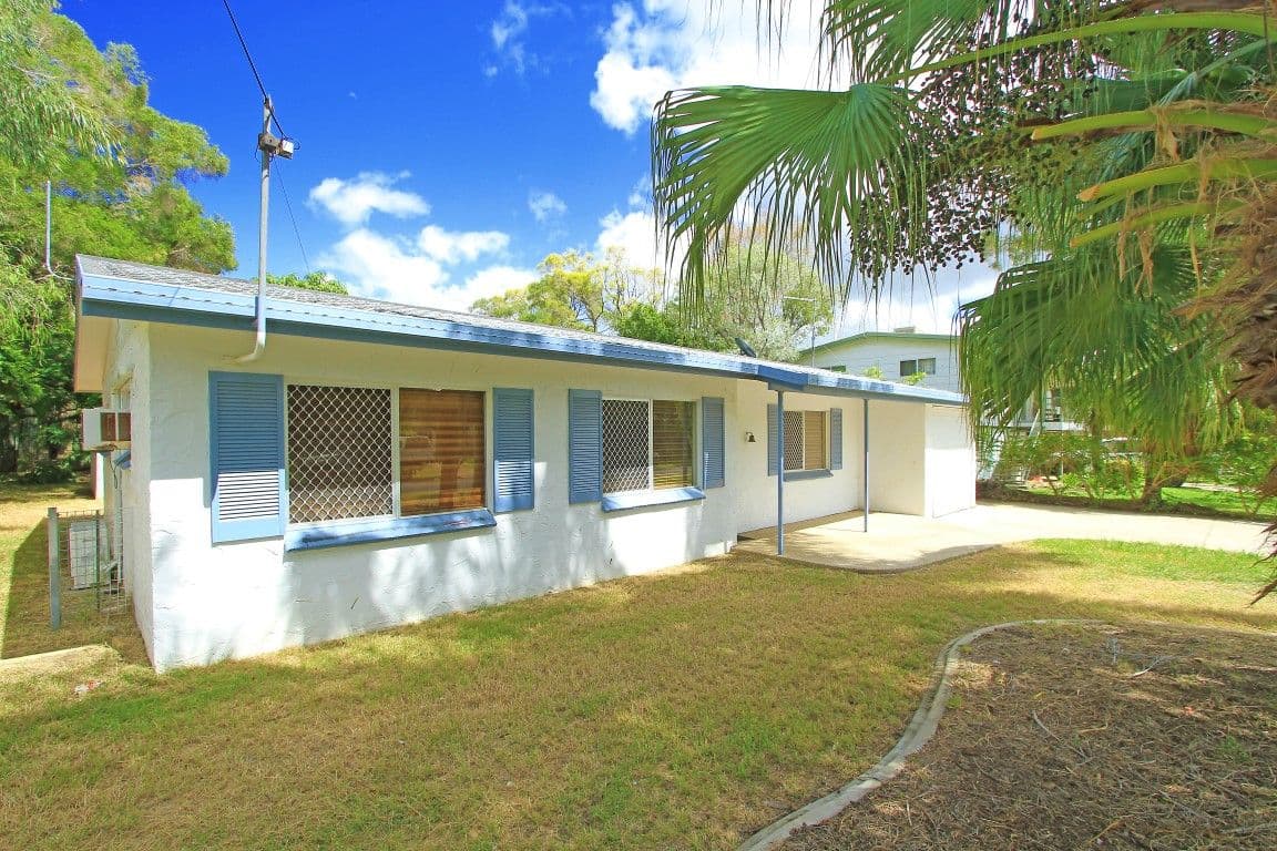 45 Capricorn Crescent, NORMAN GARDENS QLD 4701, Norman Gardens - Thumbnail 2