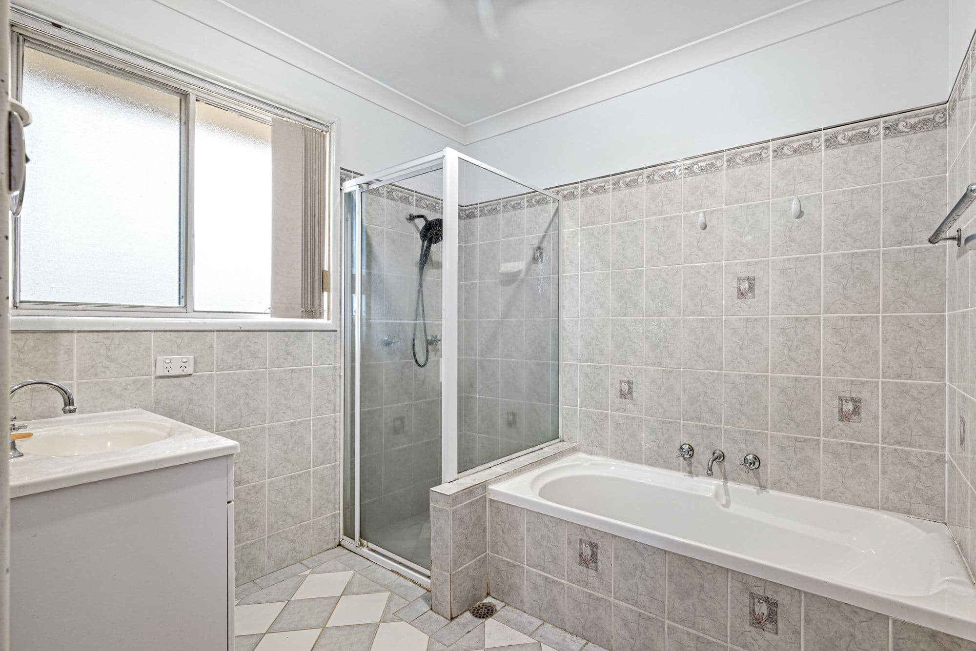 27B Tallowwood Crescent, Bradbury NSW 2560, Bradbury - Thumbnail 5