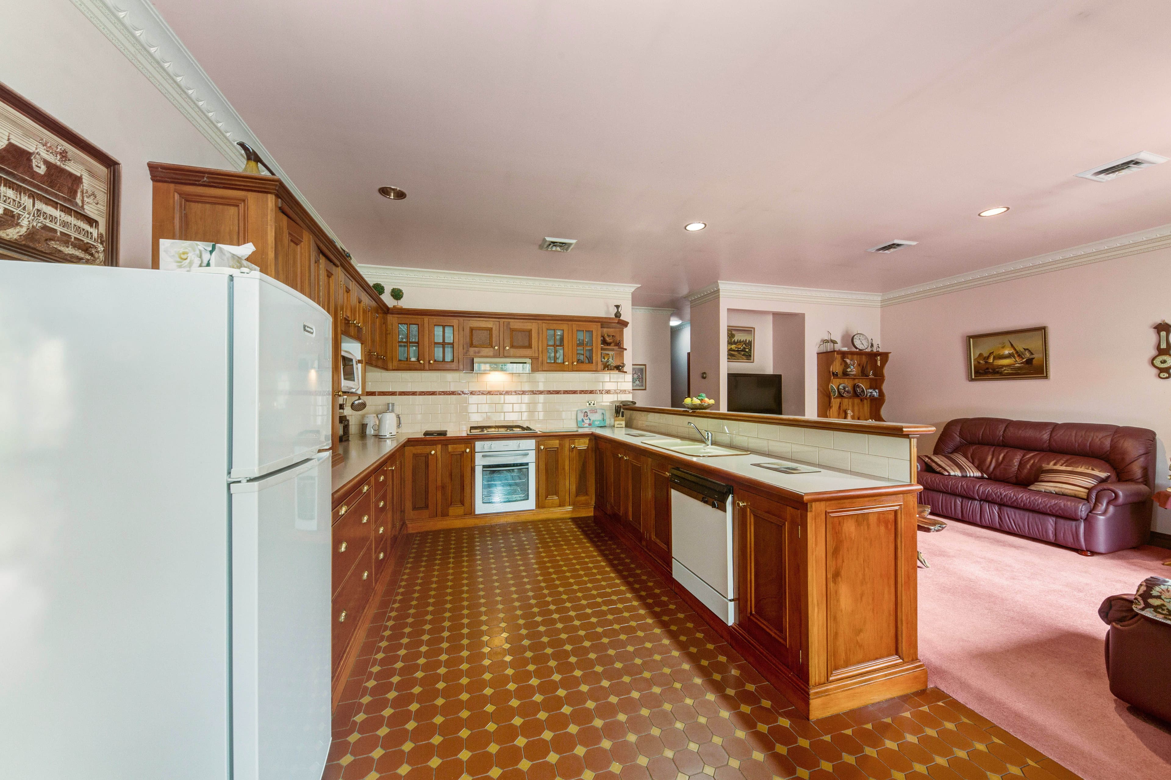 3 Bogart Drive, Wendouree VIC 3355, Wendouree - Thumbnail 4