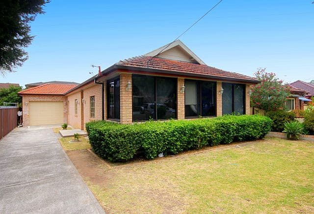 9 Winspear Avenue, BANKSTOWN NSW 2200, Bankstown - Image 1