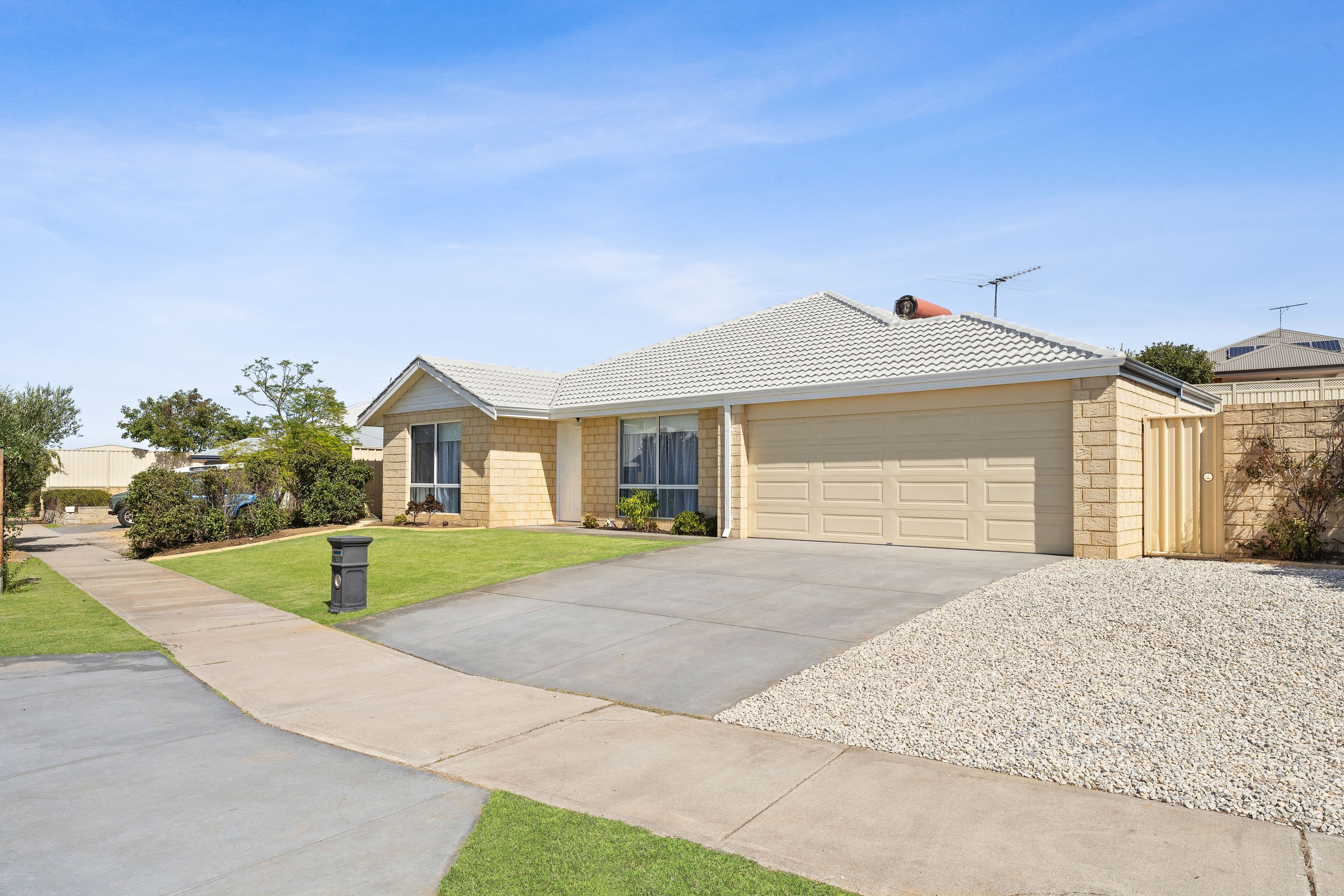 18 Waring Heights, Baldivis WA 6171, Baldivis - Thumbnail 2