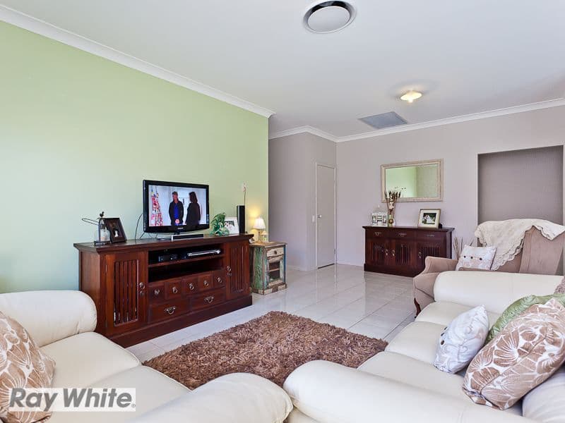 39 Wallaroo Circuit, NORTH LAKES QLD 4509, North Lakes - Thumbnail 5
