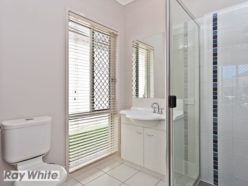 39 Wallaroo Circuit, NORTH LAKES QLD 4509, North Lakes - Thumbnail 8