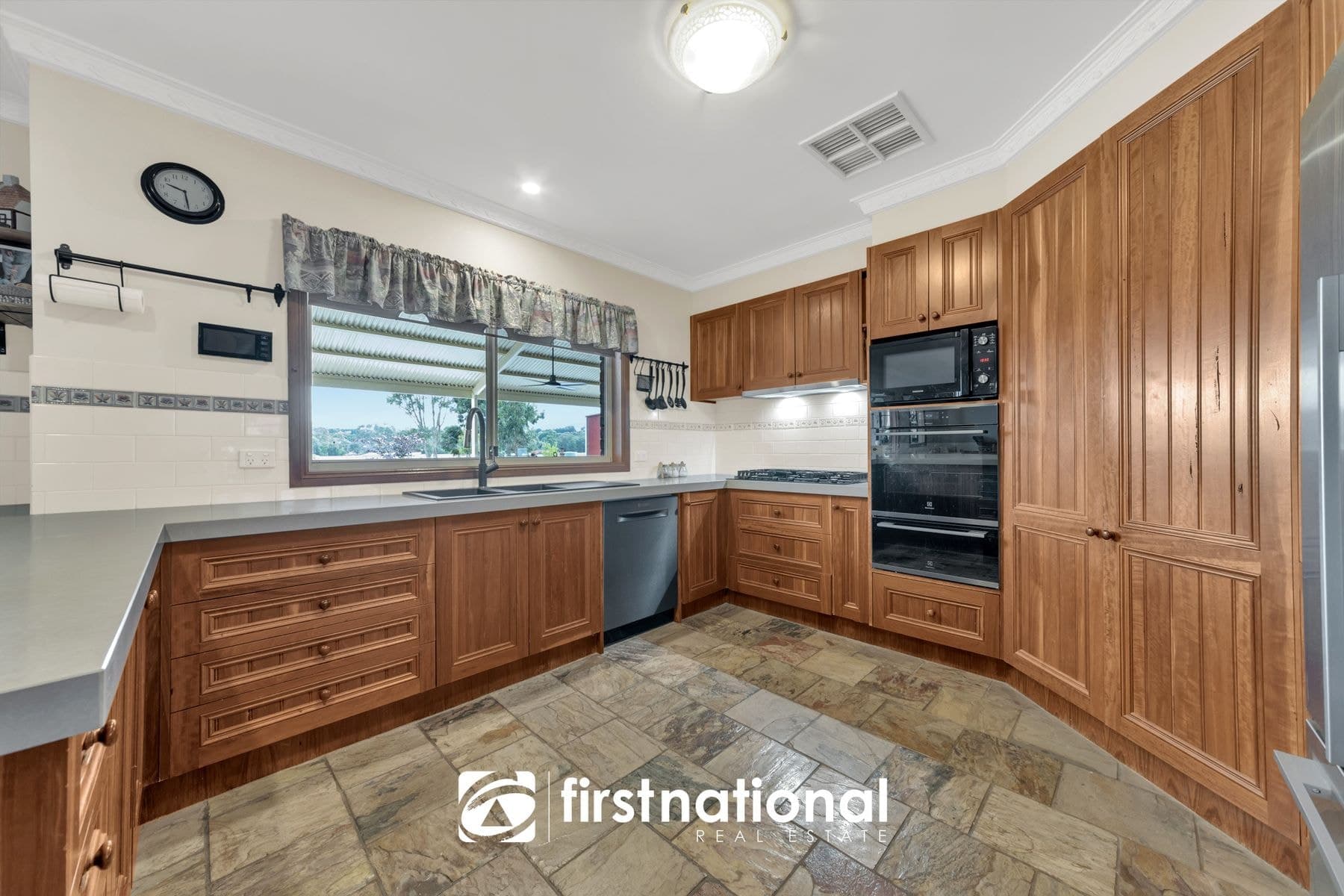 147 Belgrave Hallam Road, Narre Warren North VIC 3804, Narre Warren North - Thumbnail 4