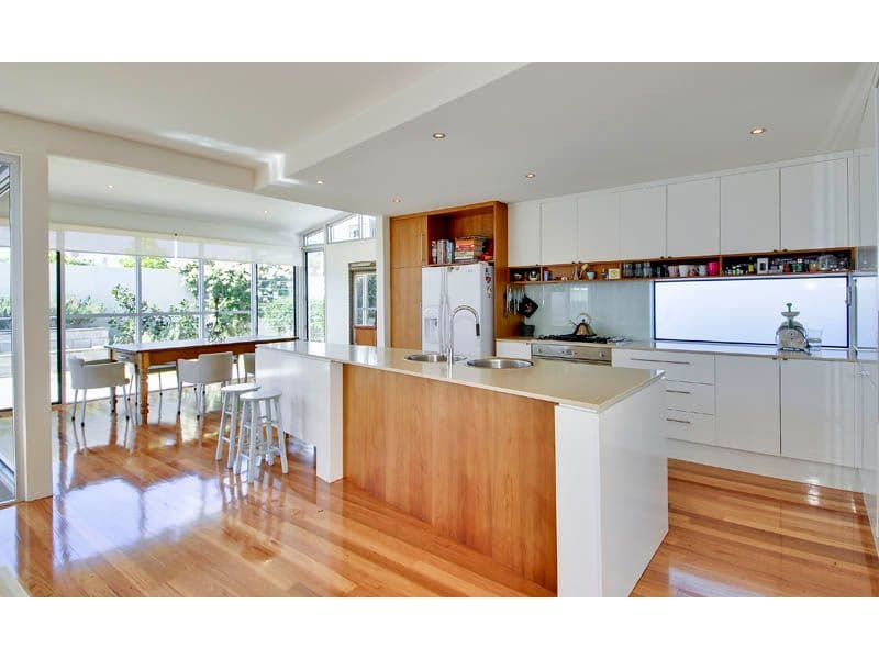 16 Petrel Avenue, MERMAID BEACH QLD 4218, Mermaid Beach - Image 1