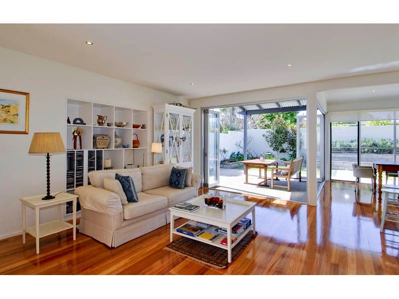 16 Petrel Avenue, MERMAID BEACH QLD 4218, Mermaid Beach - Thumbnail 7