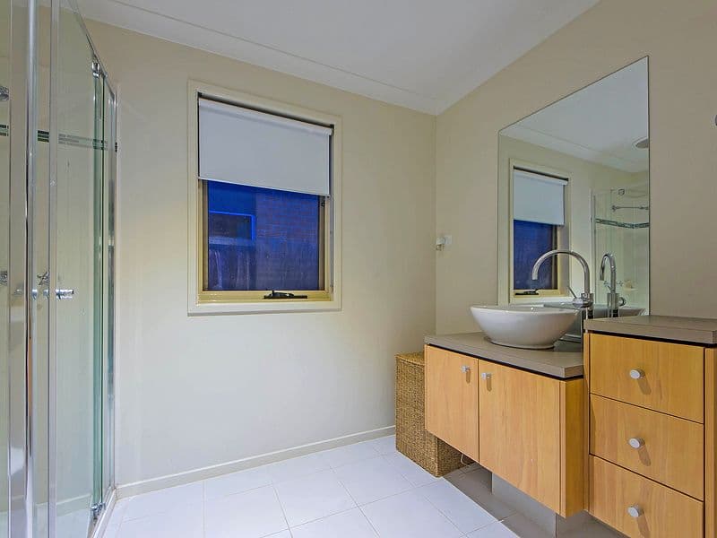 16 Loon Drive, Williams Landing VIC 3027, Williams Landing - Thumbnail 4