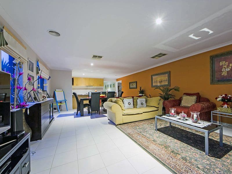 16 Loon Drive, Williams Landing VIC 3027, Williams Landing - Thumbnail 7
