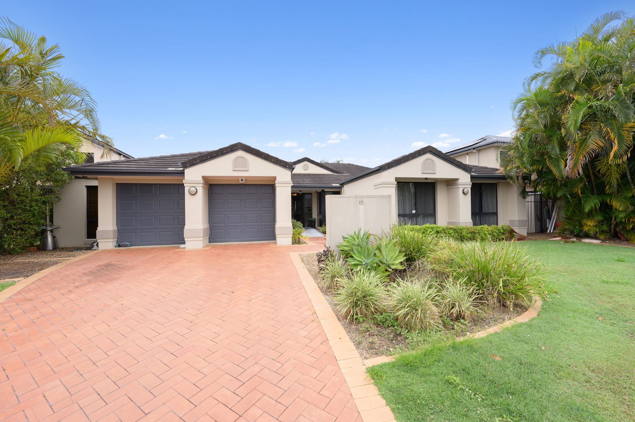 15 Champagne Boulevard, Helensvale QLD 4212, Helensvale - Thumbnail 2