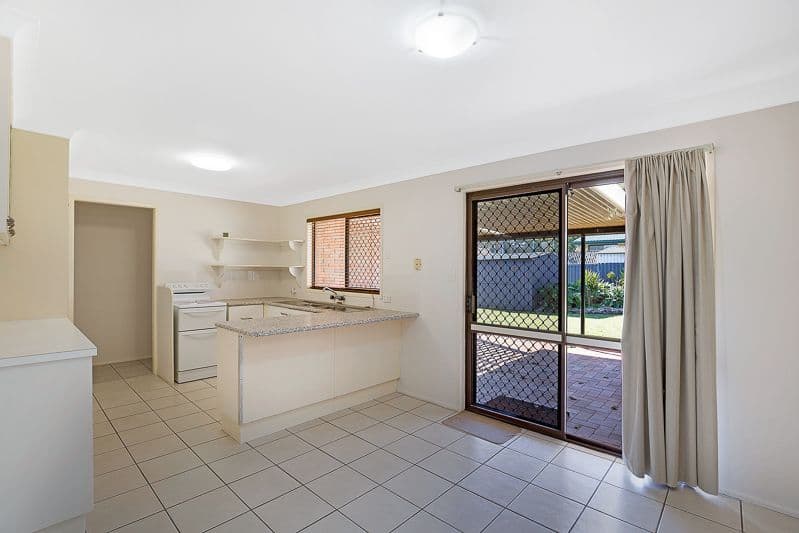 39 Lindberg Street, WILSONTON QLD 4350, Wilsonton - Thumbnail 4