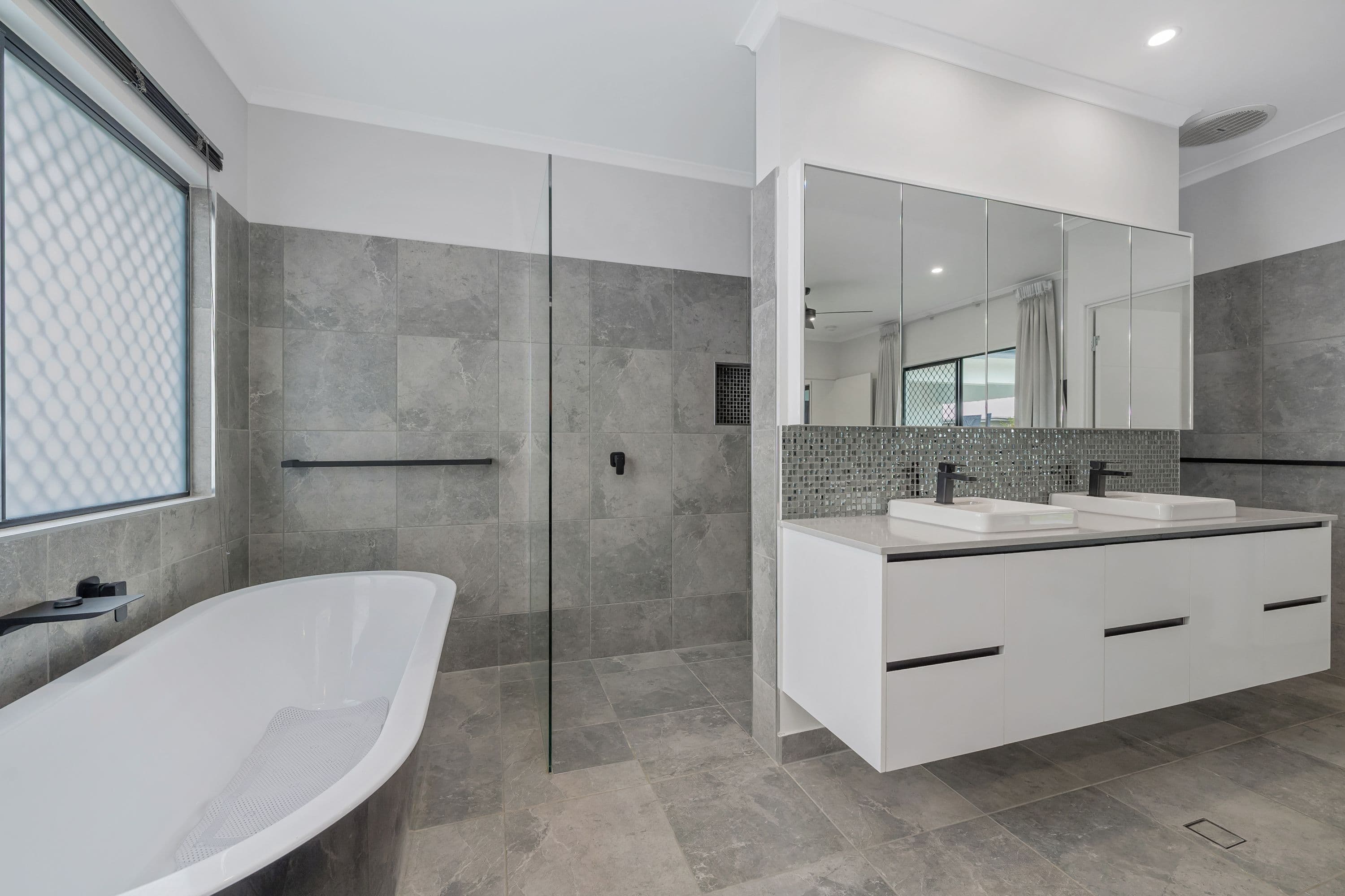 8 Addington Street, Burdell QLD 4818, Burdell - Thumbnail 8