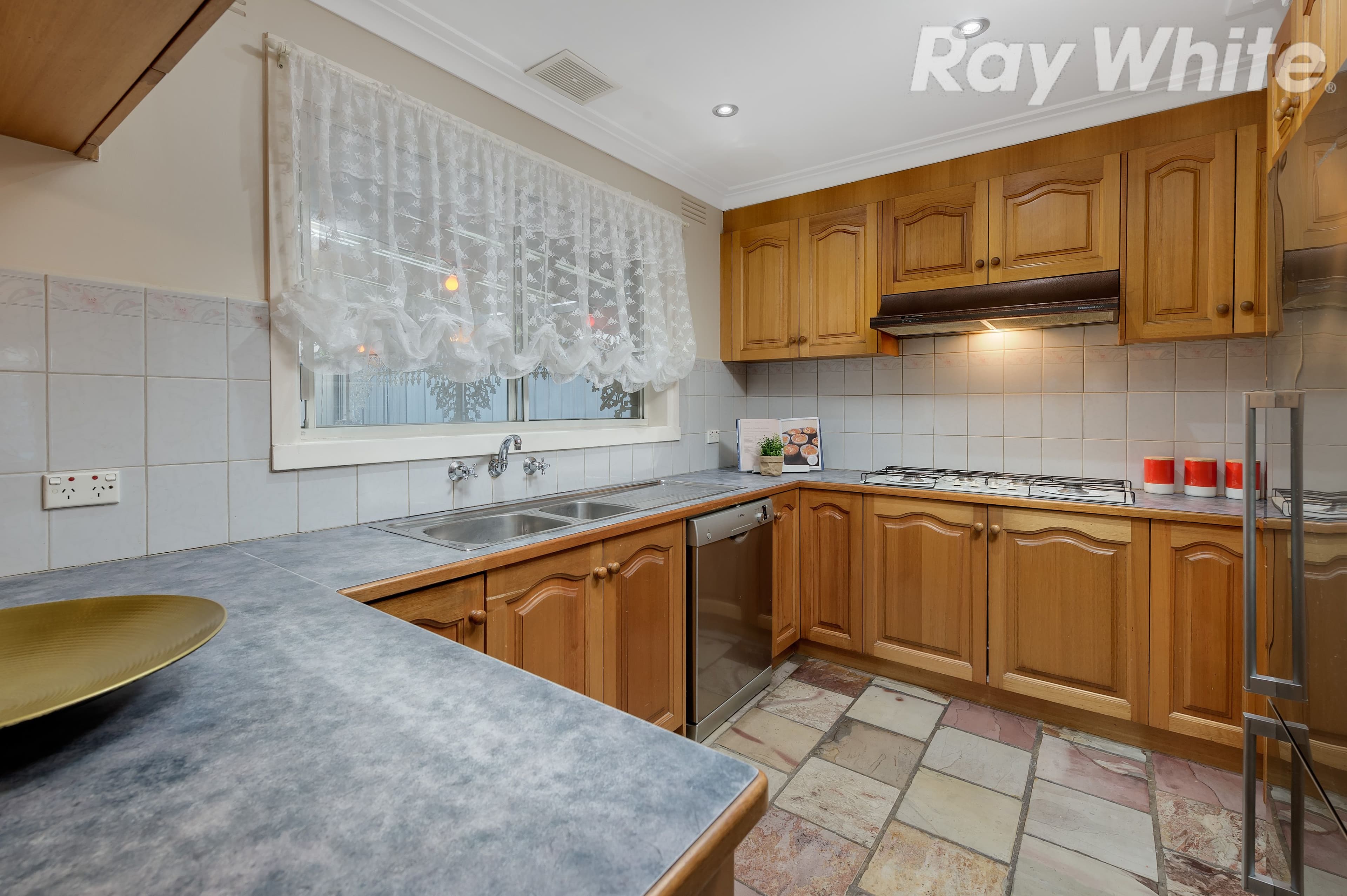3 Bernard Crescent, Bundoora VIC 3083, Bundoora - Thumbnail 5