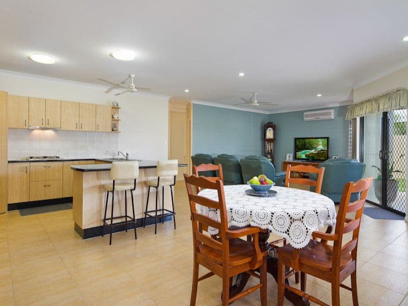 11 Pascoe Street, MOUNT SHERIDAN QLD 4868, Mount Sheridan - Thumbnail 5