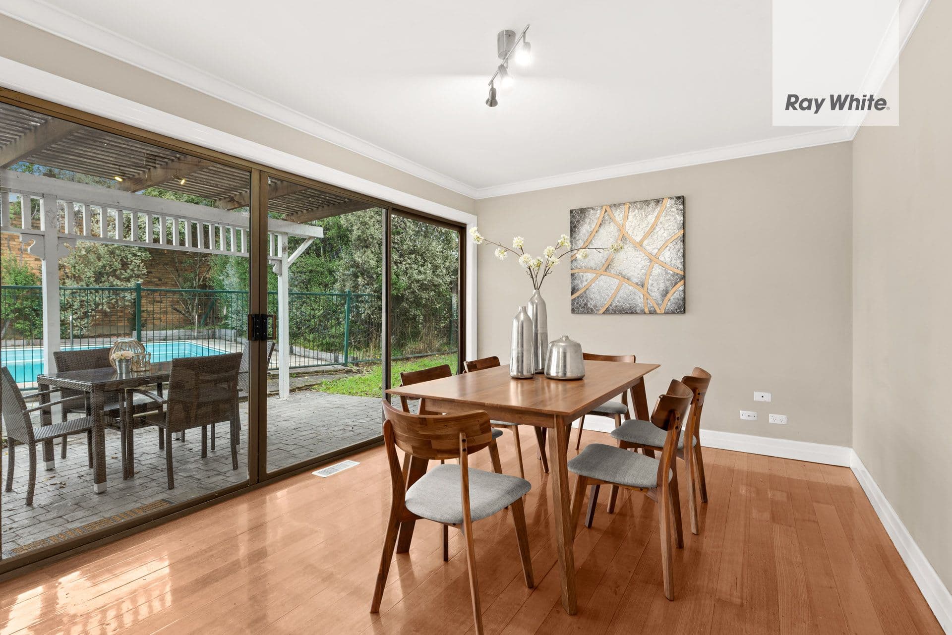 2 Valonia Avenue, Surrey Hills VIC 3127, Surrey Hills - Thumbnail 3