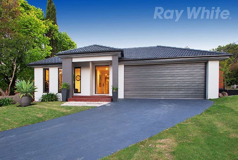 28 KINCUMBER Drive, Croydon VIC 3136, Croydon - Image 1