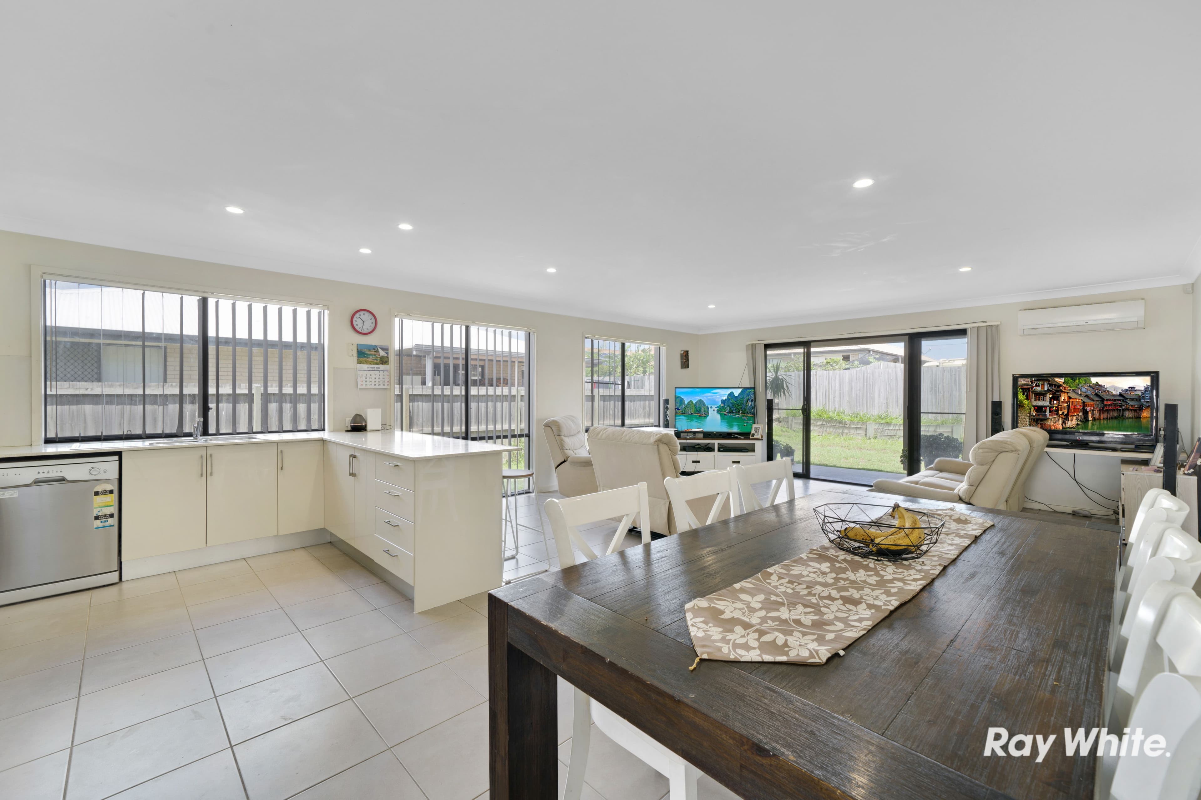 10 Voyager Street, Marsden QLD 4132, Marsden - Thumbnail 2